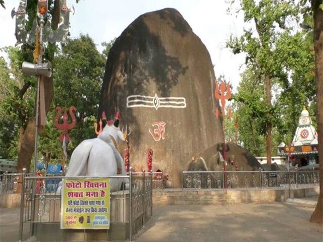 हर साल बढ़ती हैं इस चमत्कारी शिवलिंग की ऊंचाई, रहस्य ने बनाया अनूठा